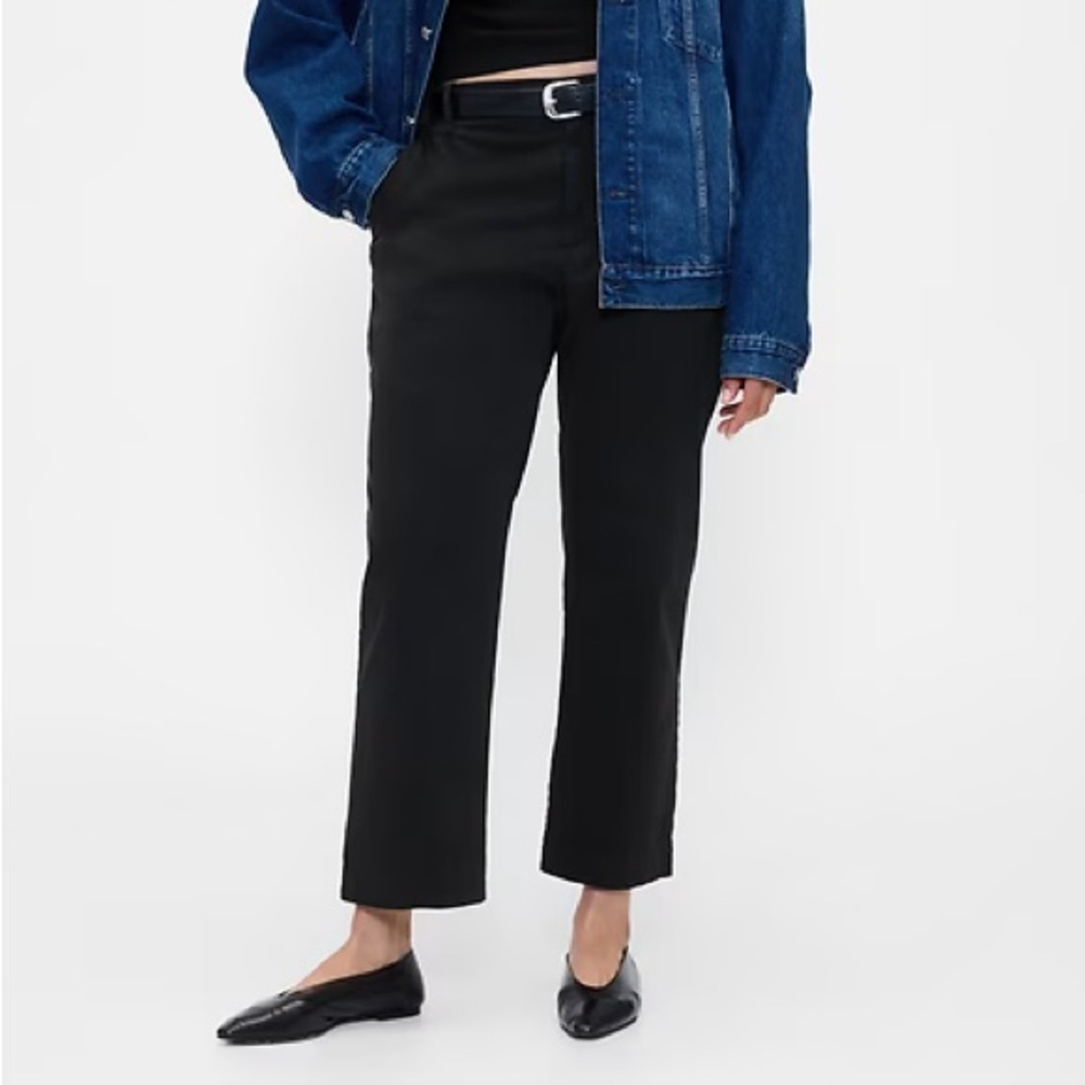 GAP Mid Rise Downtown Khakis